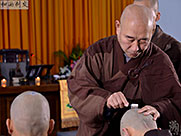 揭秘中国僧人由俗成僧的剃度全过程——记大悲寺剃度28僧