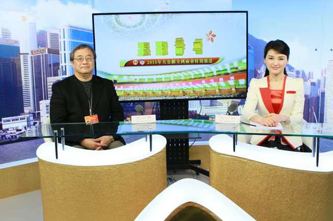 3月3日，全国人大代表、刚毅(集团)有限公司主席王敏刚接受大公网专访。大公网 张文杰摄