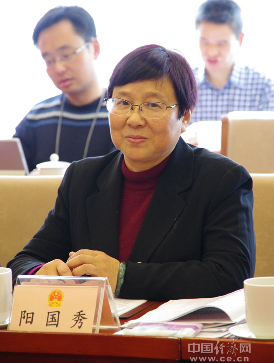 阳国秀代表:加强产品质控体系建设