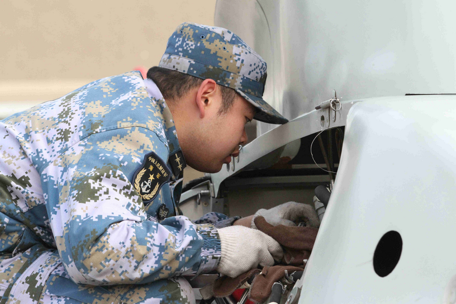 走近中国海军航空兵