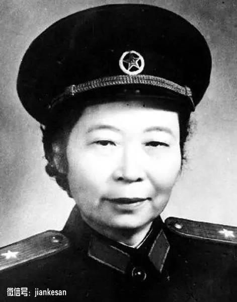 解读中国女将军是如何练成的?