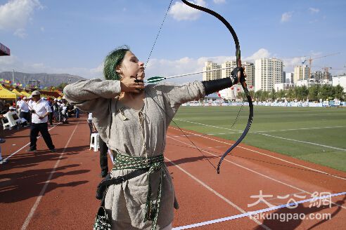 青海国际民族传统射箭精英赛开幕