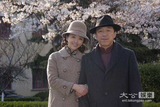 《青岛往事》热播 黄渤黄小蕾演绎民国正义儒商