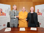 "中国佛教风"席卷英国 印顺大和尚剑桥大学论佛教魅力