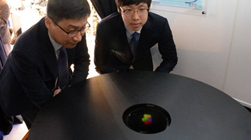 这就是世界第一个3D彩色全息图：韩国又走前面了