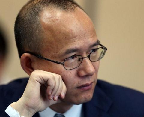 郭广昌是一直被业界认为是传奇人物,被被誉为"中国的巴菲特".