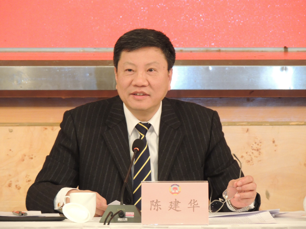 广州市长陈建华笑称,港澳繁荣之馀还要提携广州/大公报记者黄宝仪