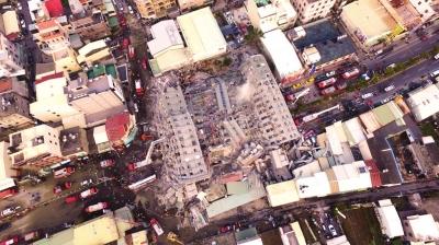 台南地震已致18人遇难 仍有约130人等待救援