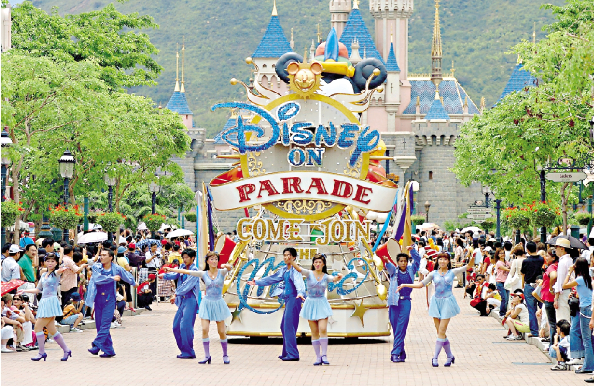 迪士尼樂園突裁員近百人 議員憂影響旅業發展