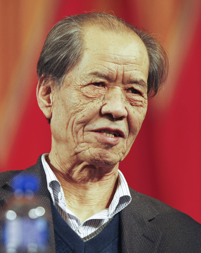 在高山顶上——致祭陈忠实先生/吴克敬