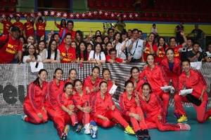 瑞士赛-中国女排3-0完胜泰国 时隔6年第5次折桂