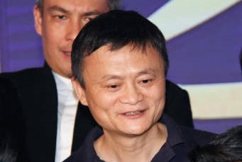 电影《封神之夜》酒会 马云出席受热捧