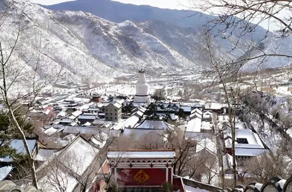 五台山下雪了