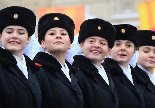 俄罗斯举行阅兵式纪念红场阅兵75周年