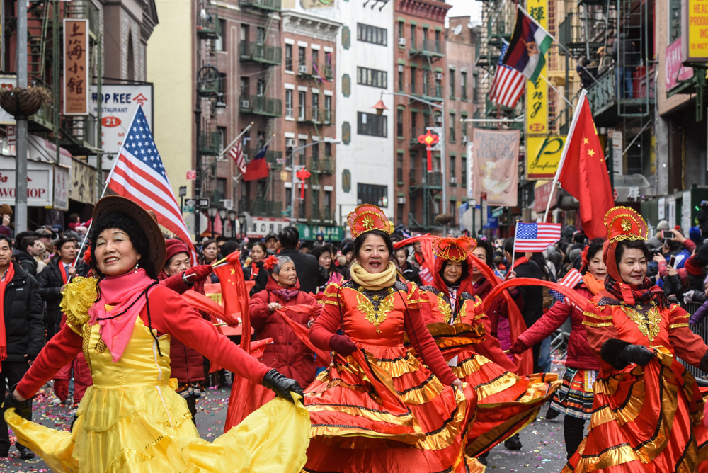 图:中华文化风靡全球,每当过年过节,外国均会举办庆祝活动