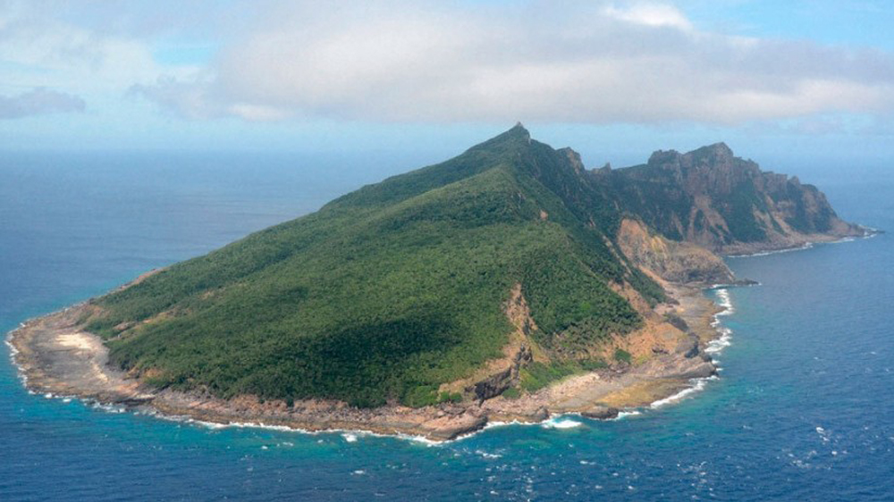 中国海警舰船编队在钓鱼岛领海巡航