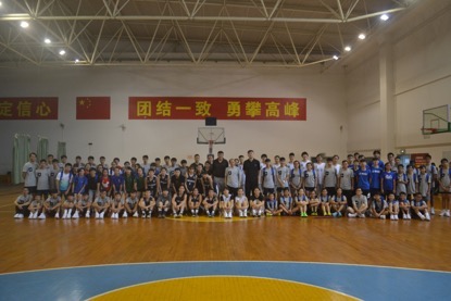 港青少年体育交流团访苏沪 与运动员切磋促友