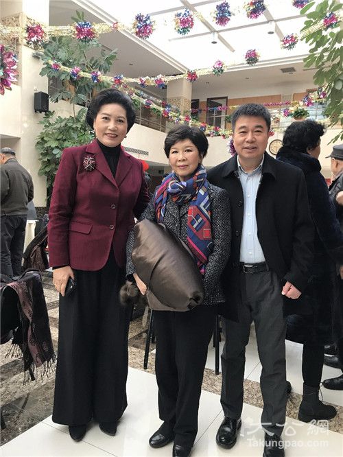 从香港来京的黄埔二期生胡靖安将军之女,十二届全国政协委员胡葆琳与